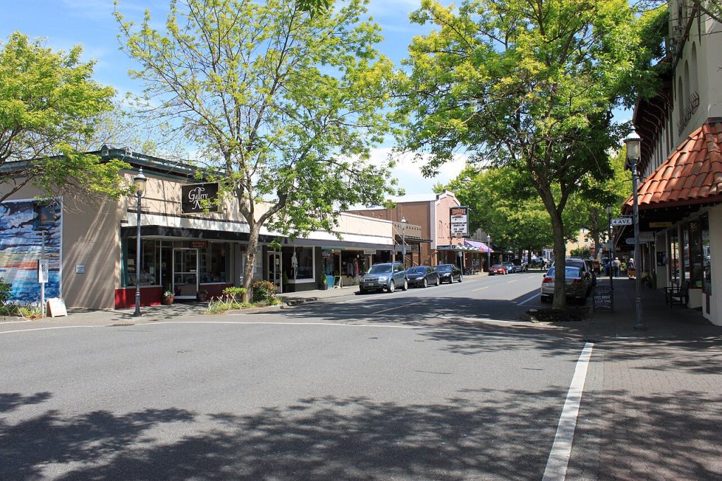 Shops along Main Street in downtown Edmonds, Washington